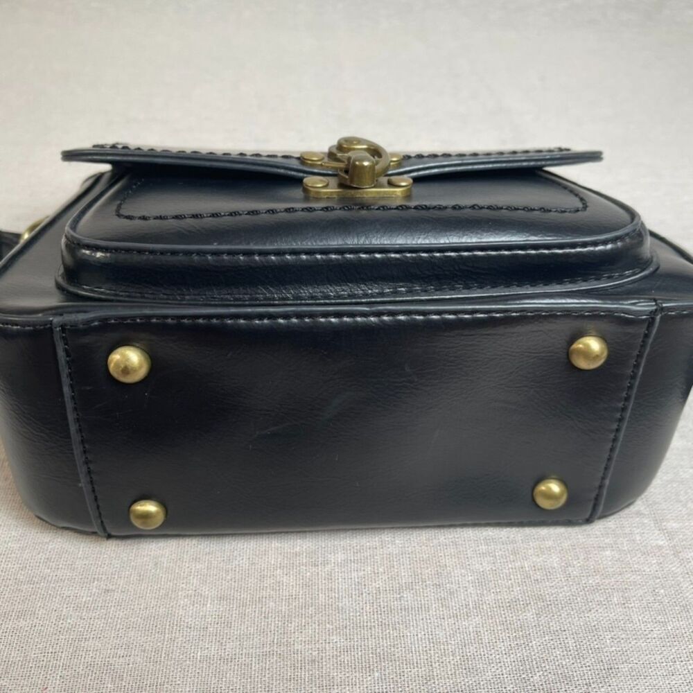 Vintage Inspired Black Vegan Leather Swing Lock Saddlebag Crossbody Purse - Picture 7 of 12